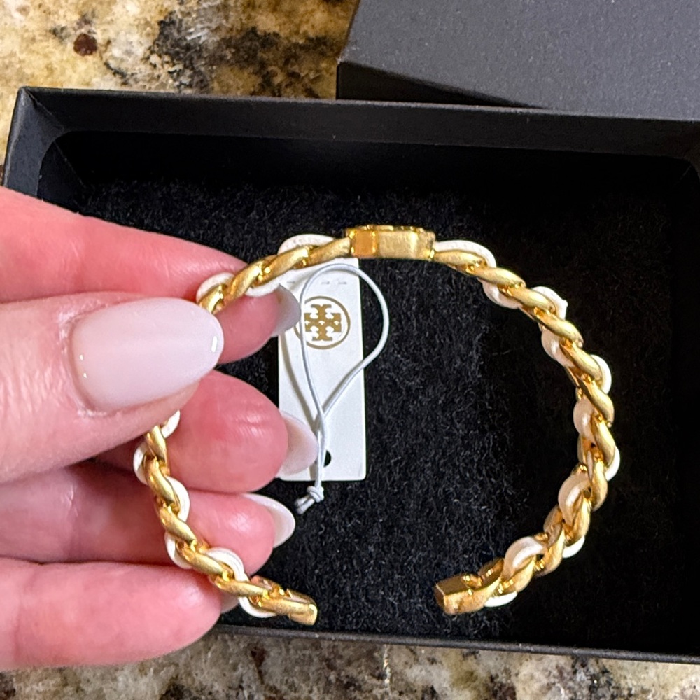 Tory Burch Gold and White leather cuff Bracelet - Picture 4 of 4